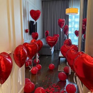 BALLOON ARRANGEMENTS